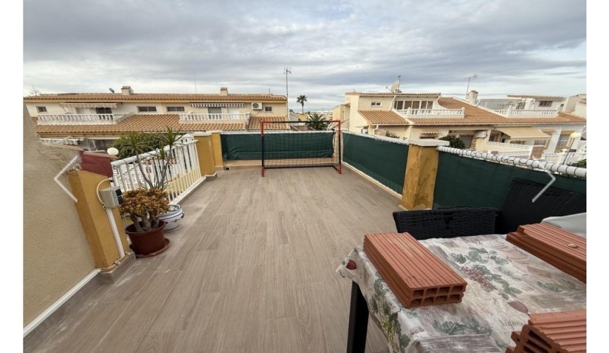 Brukt - Town House -
Orihuela Costa - La Florida