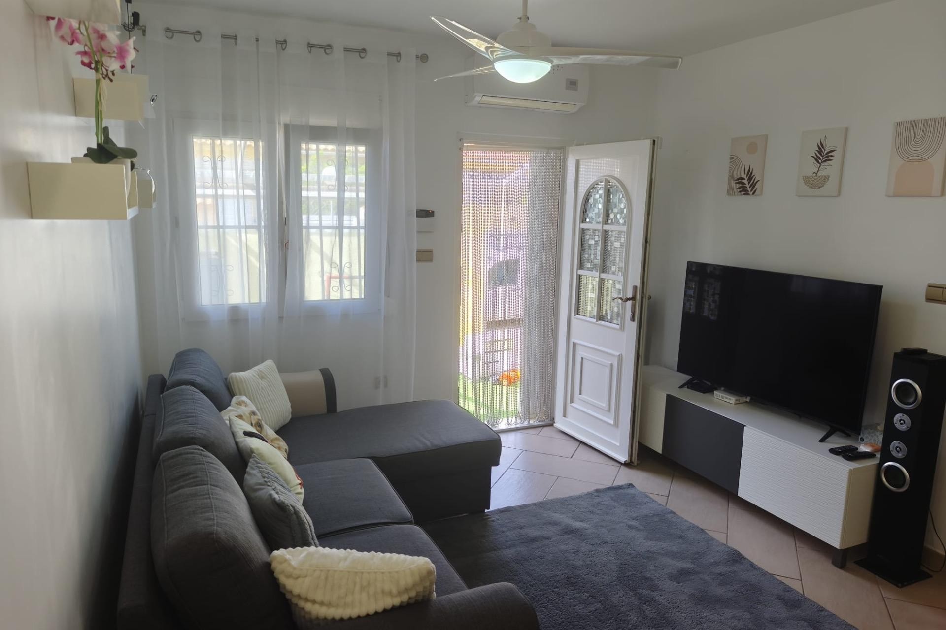 Brukt - Town House -
Orihuela Costa - La Florida
