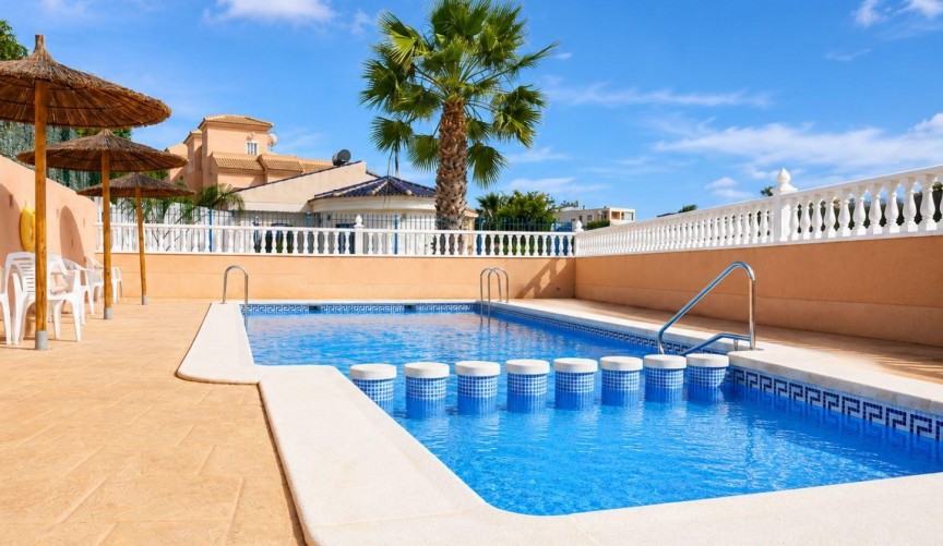 Brukt - Town House -
Orihuela Costa - La Zenia