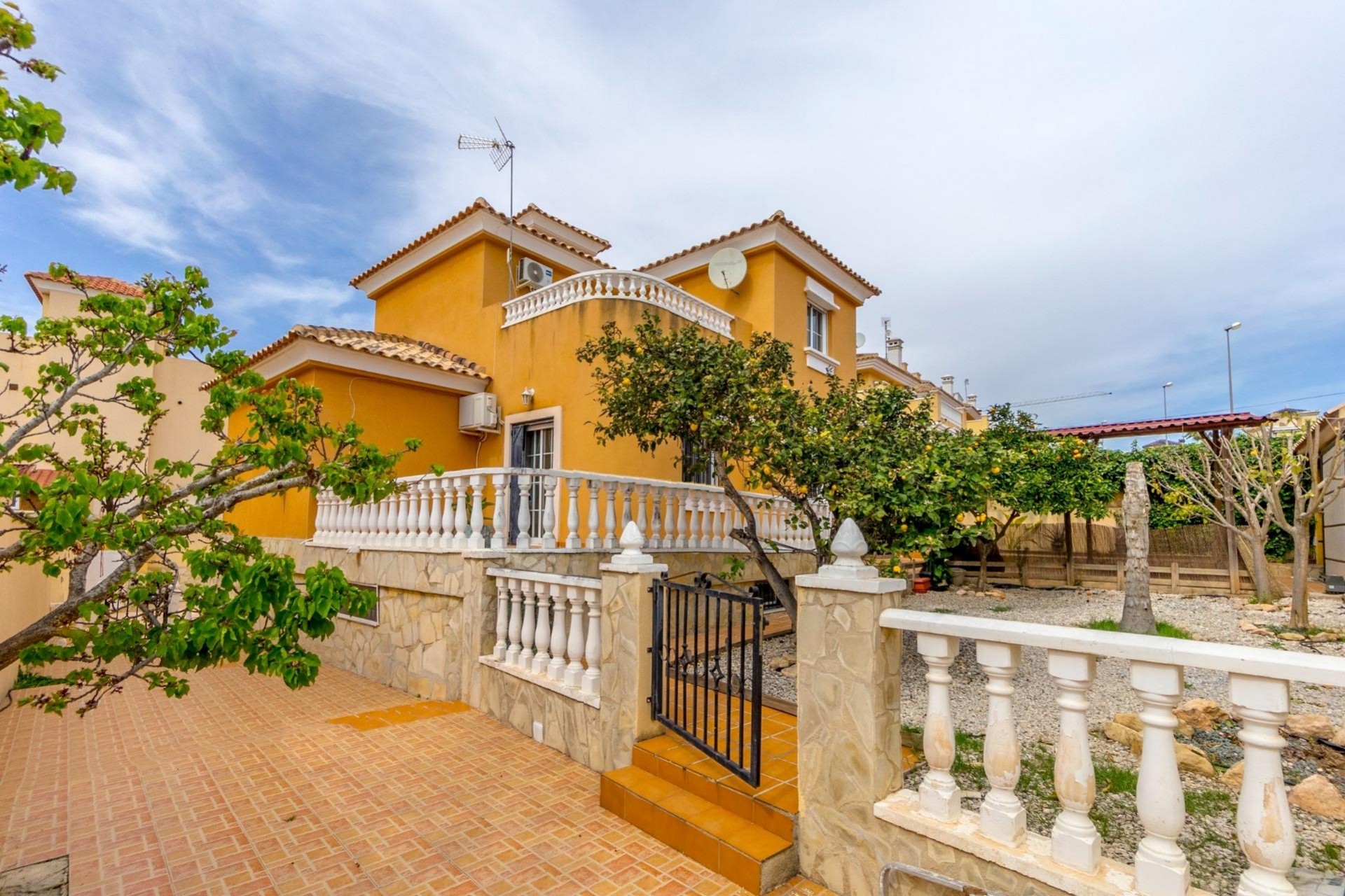 Brukt - Town House -
Orihuela Costa - Las Filipinas