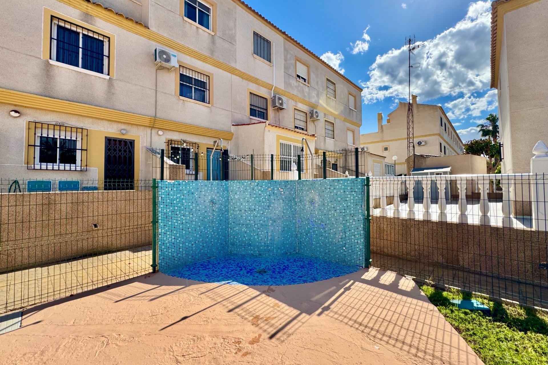 Brukt - Town House -
Orihuela Costa - Las Filipinas