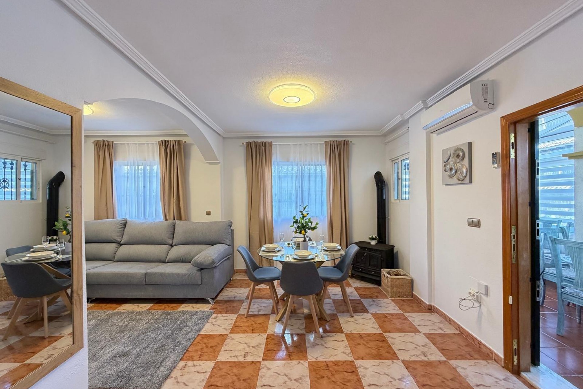 Brukt - Town House -
Orihuela Costa - Las Filipinas