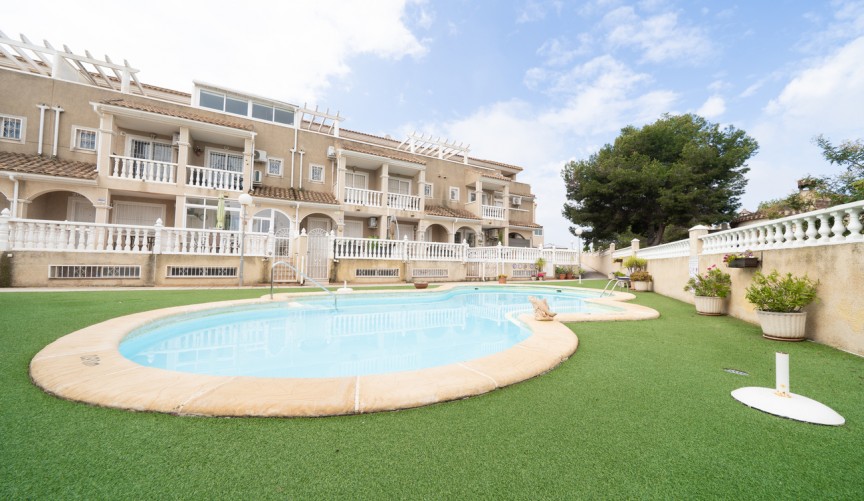 Brukt - Town House -
Orihuela Costa - Los Almendros - La Florida