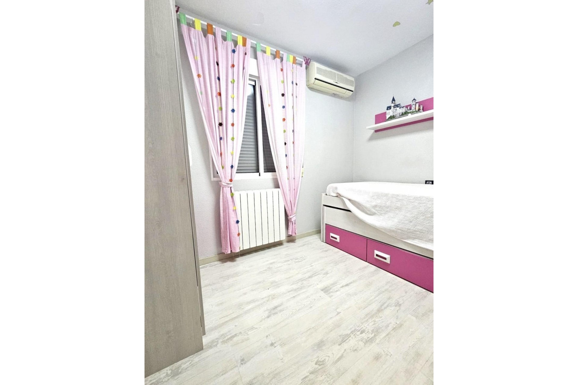 Brukt - Town House -
Orihuela Costa - Los Almendros-la Florida