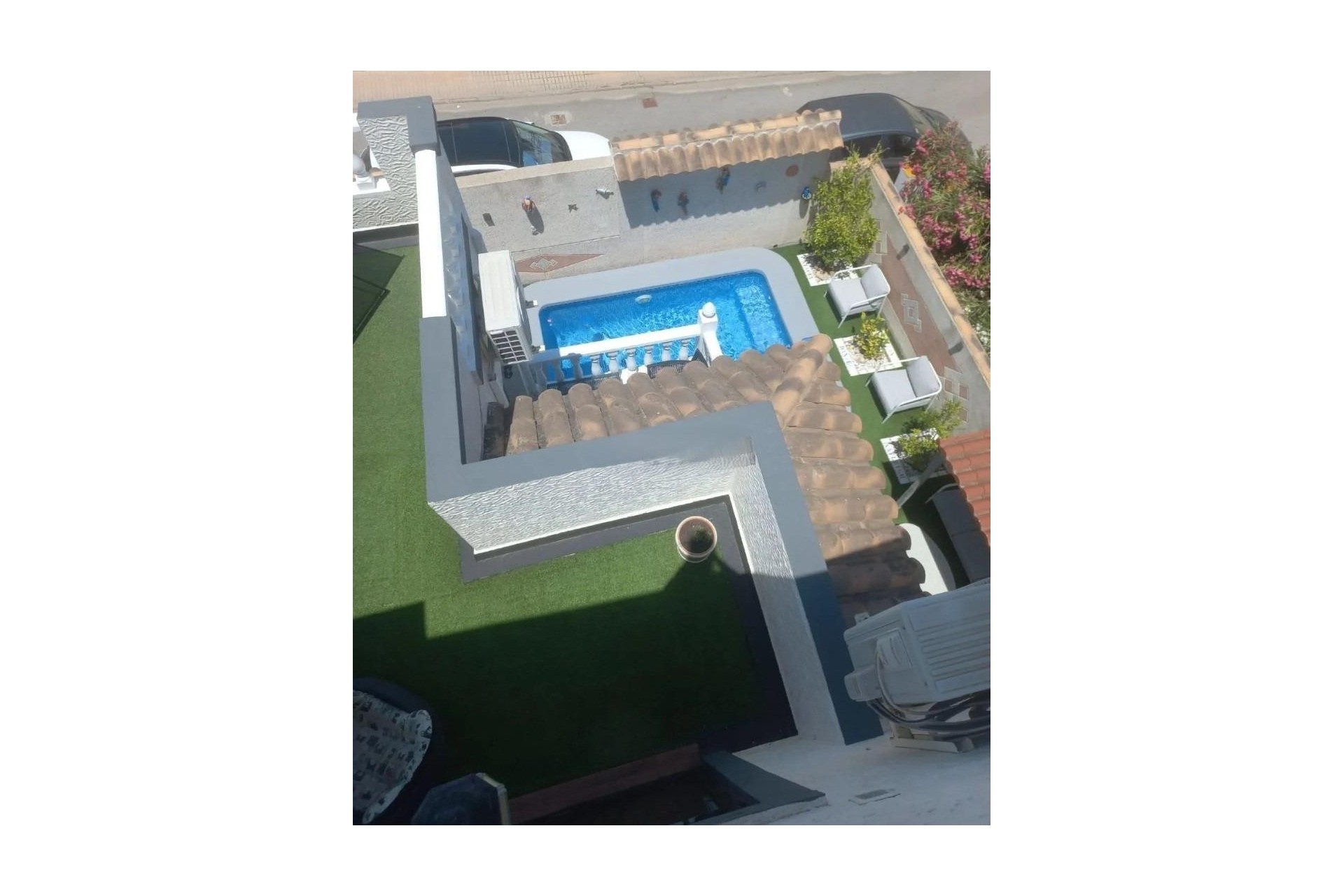 Brukt - Town House -
Orihuela Costa - Los Almendros-la Florida