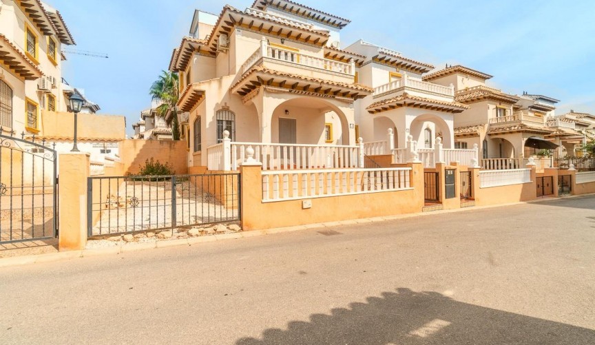 Brukt - Town House -
Orihuela Costa - Los Dolses