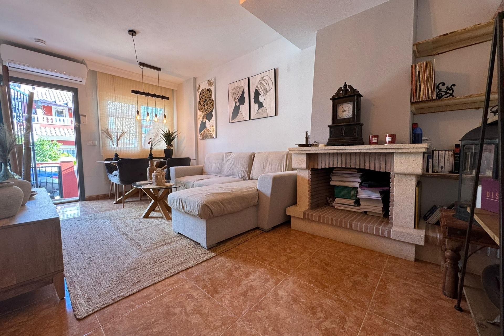 Brukt - Town House -
Orihuela Costa - Los Dolses