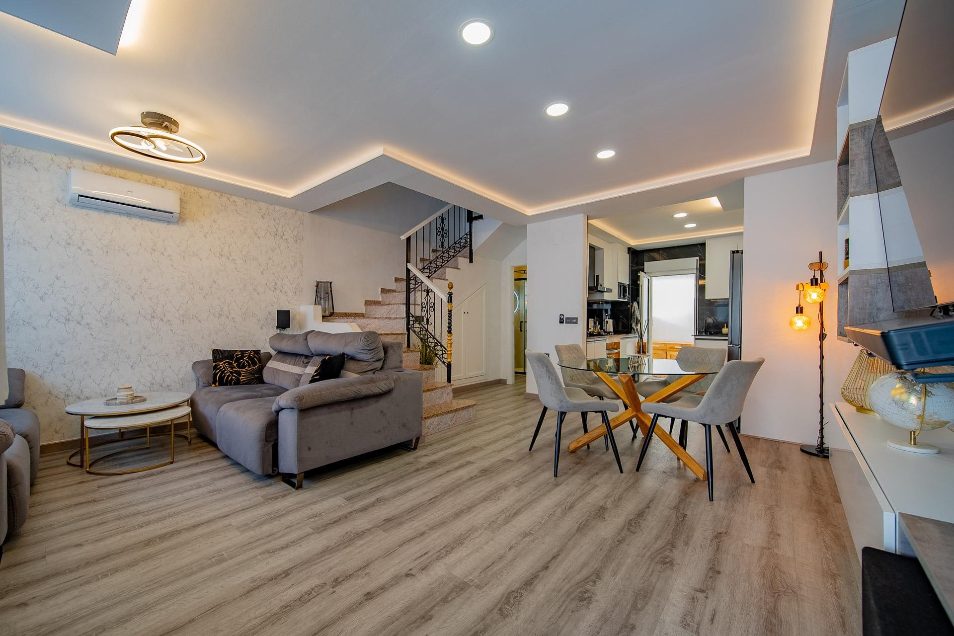 Brukt - Town House -
Orihuela Costa - PAU 26