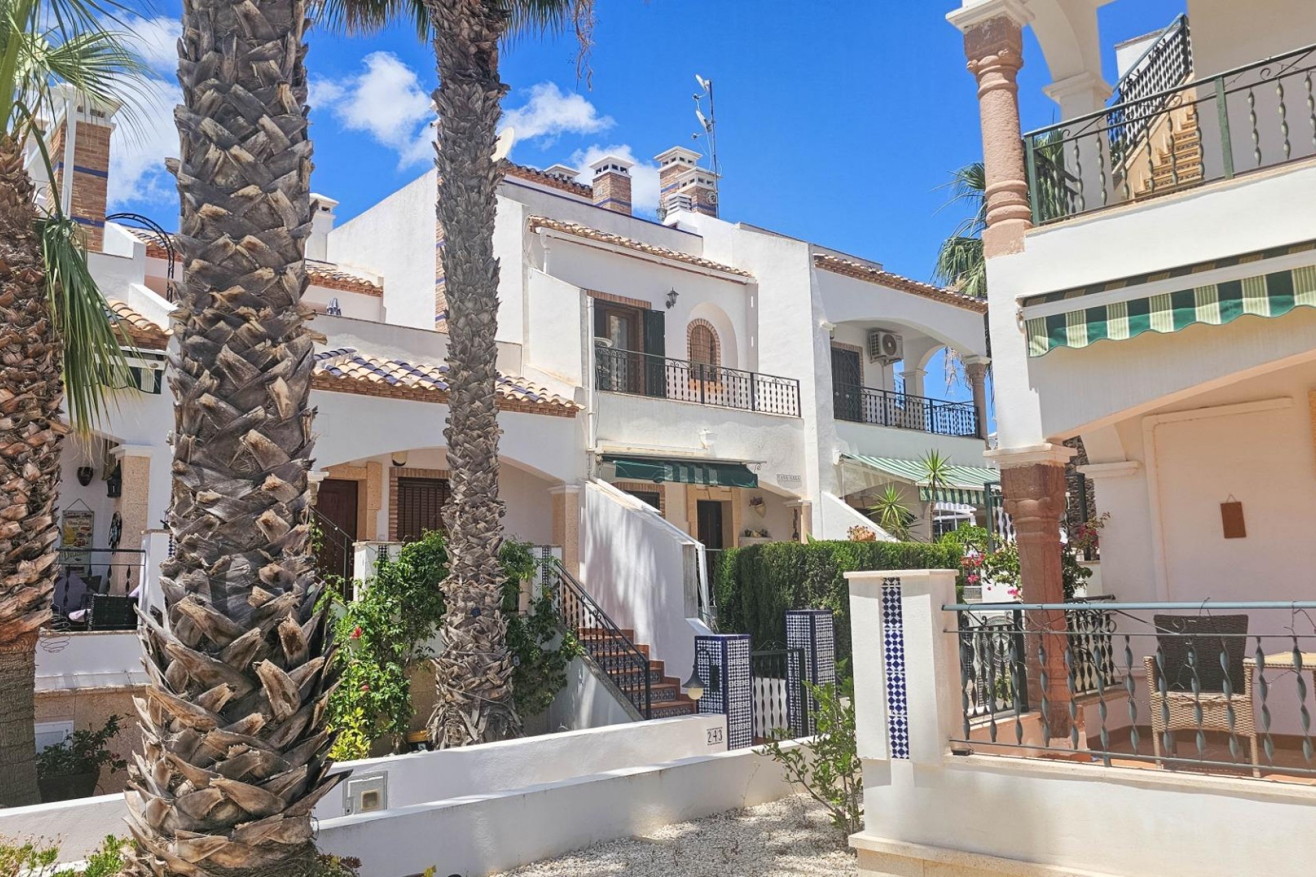 Brukt - Town House -
Orihuela Costa - PAU 8