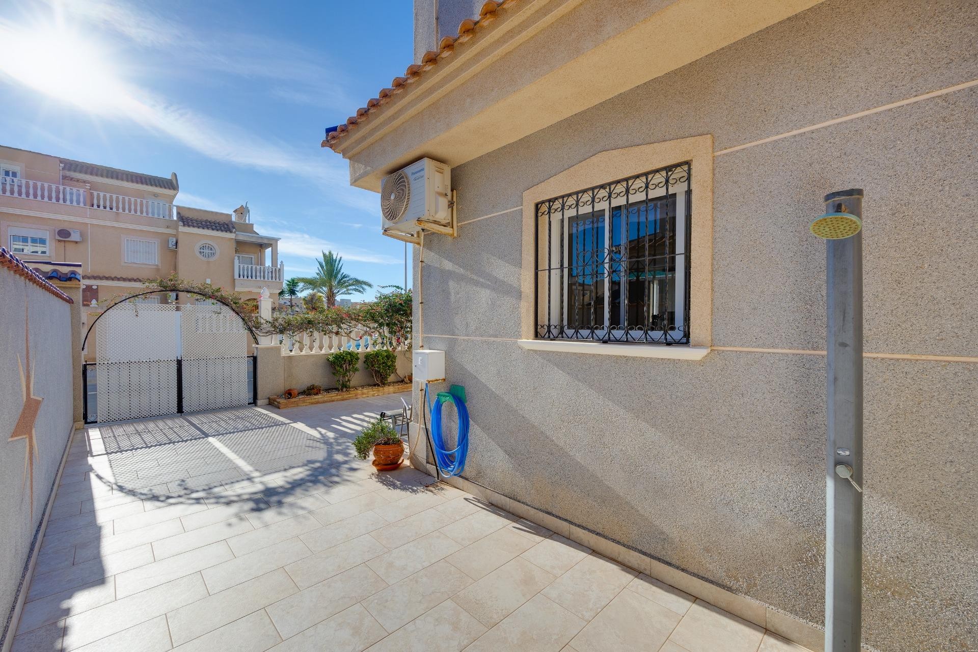 Brukt - Town House -
Orihuela Costa - Playa Flamenca