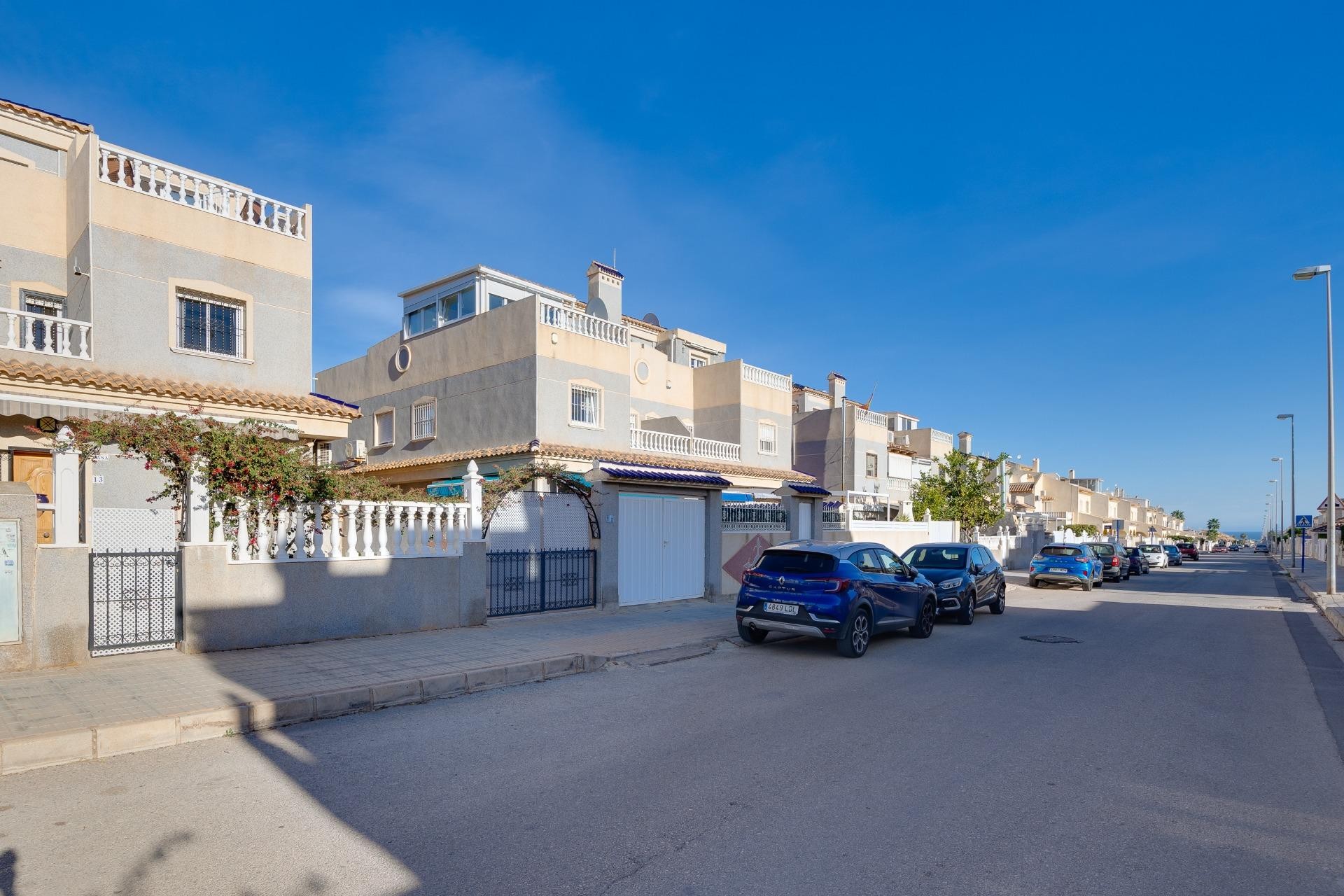 Brukt - Town House -
Orihuela Costa - Playa Flamenca