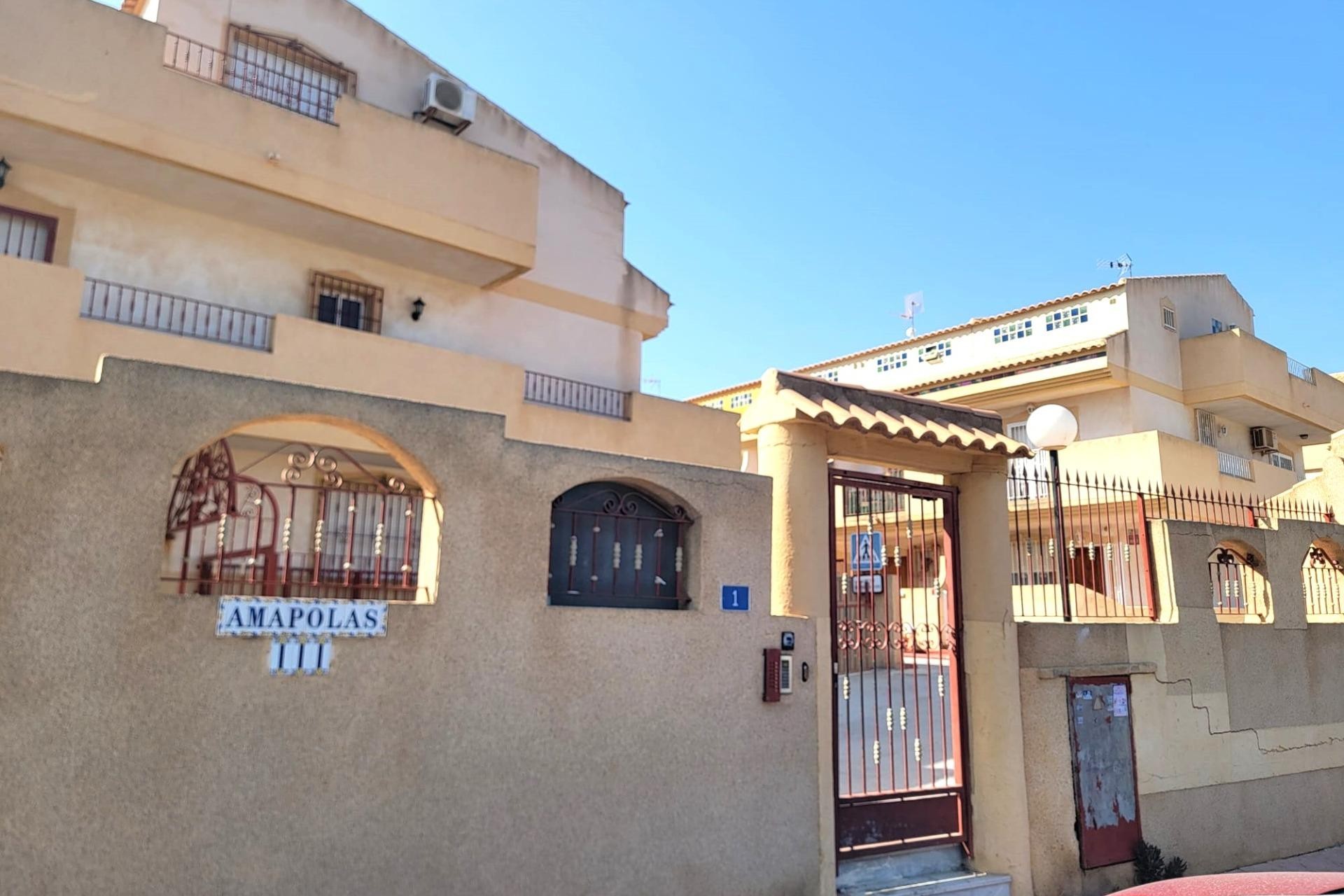 Brukt - Town House -
Orihuela Costa - Playa Flamenca