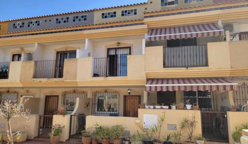 Brukt - Town House -
Orihuela Costa - Playa Flamenca