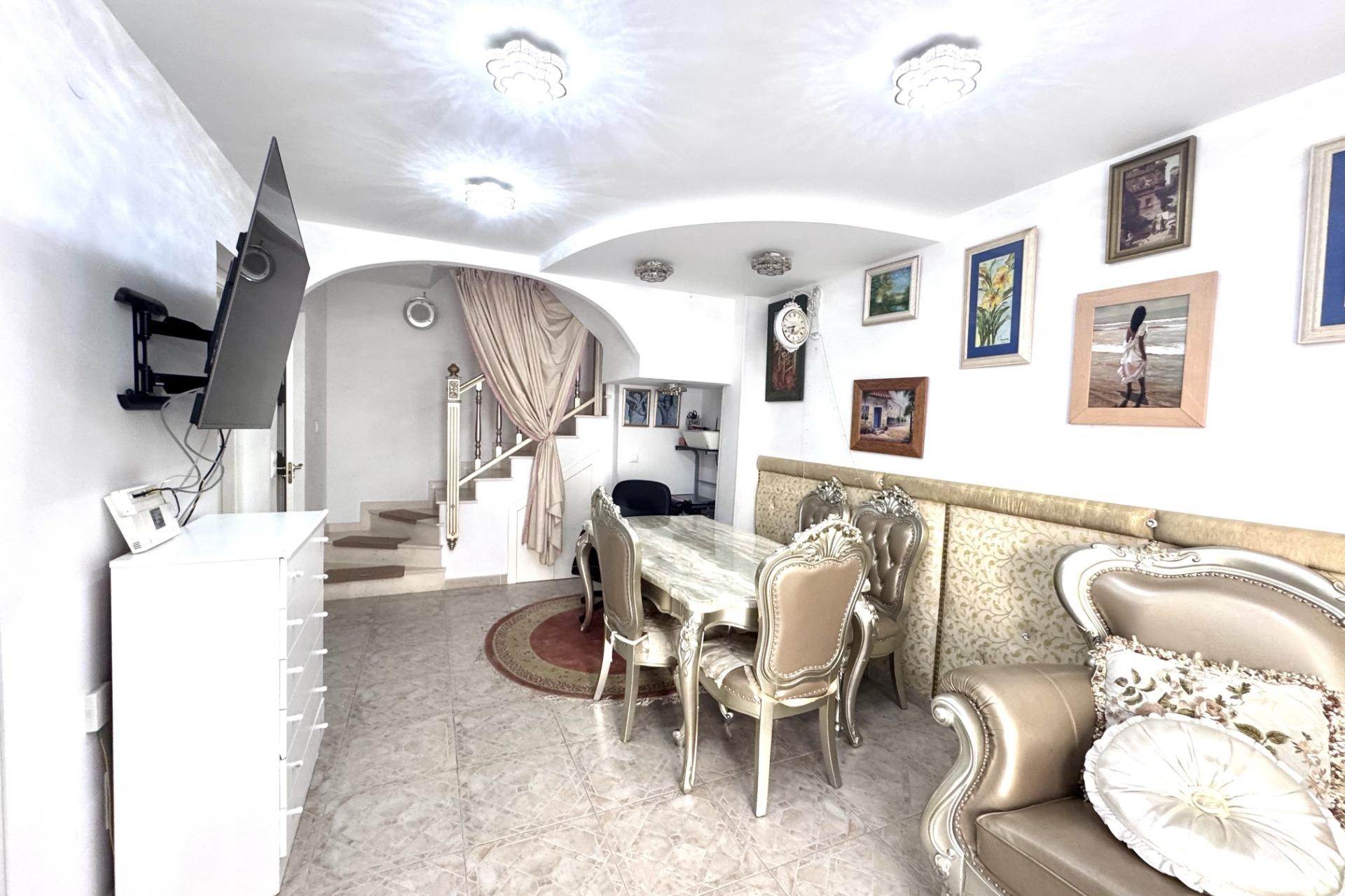 Brukt - Town House -
Orihuela Costa - Playa Flamenca