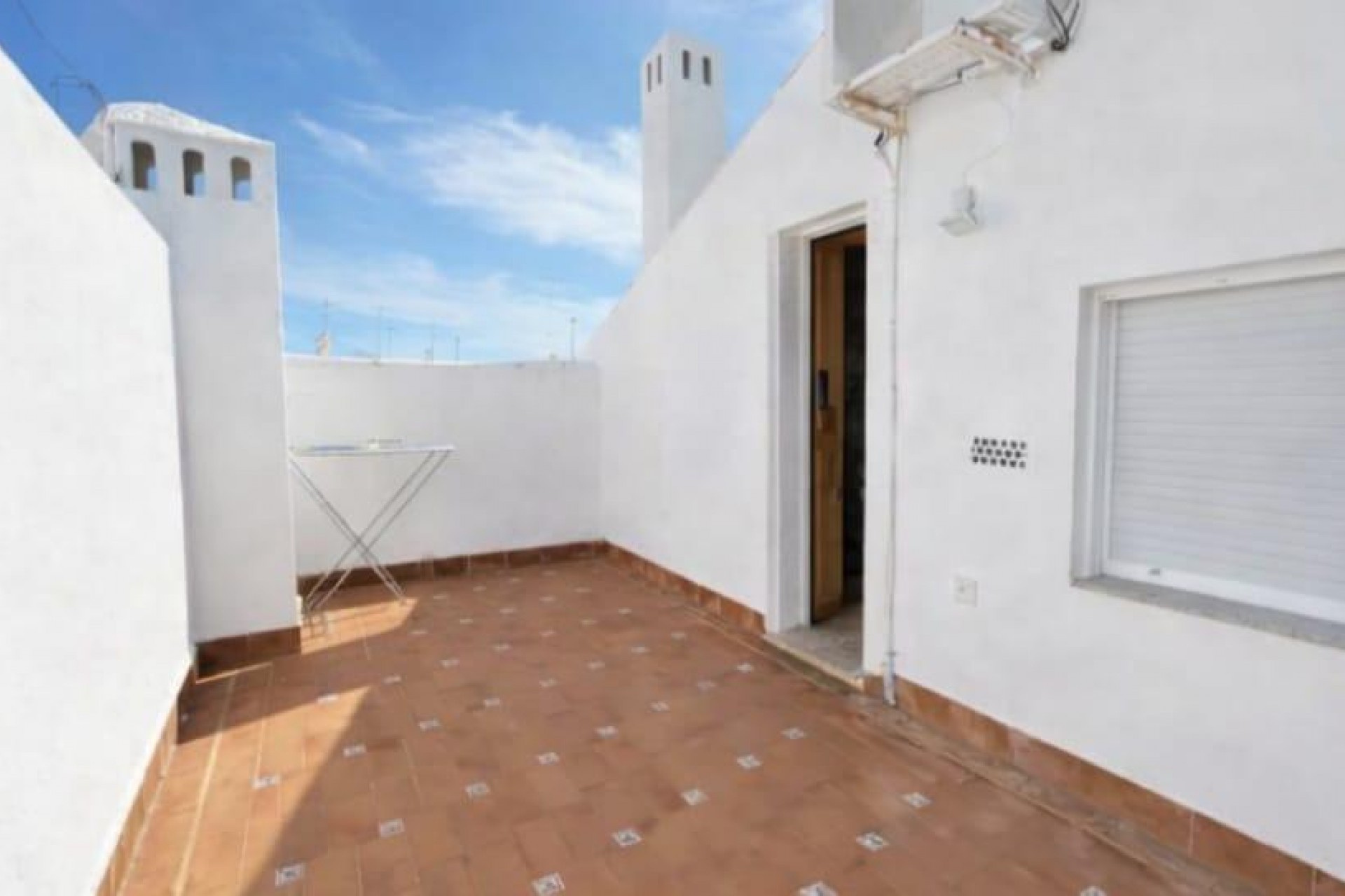 Brukt - Town House -
Pilar de la Horadada - Pueblo Latino