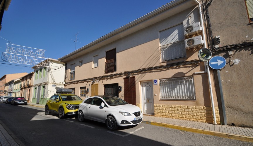 Brukt - Town House -
Pinoso - Inland