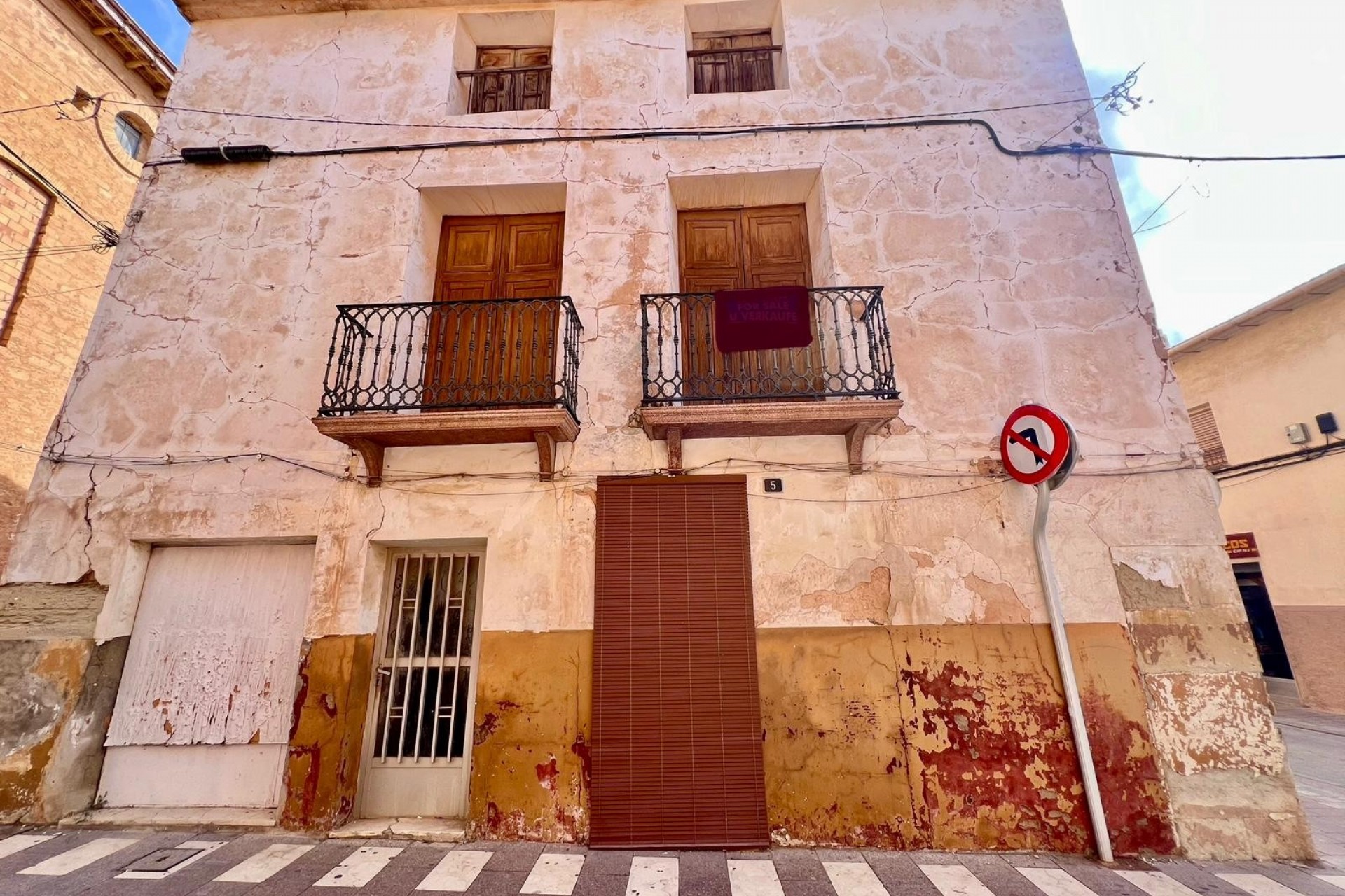 Brukt - Town House -
Pinoso - Inland