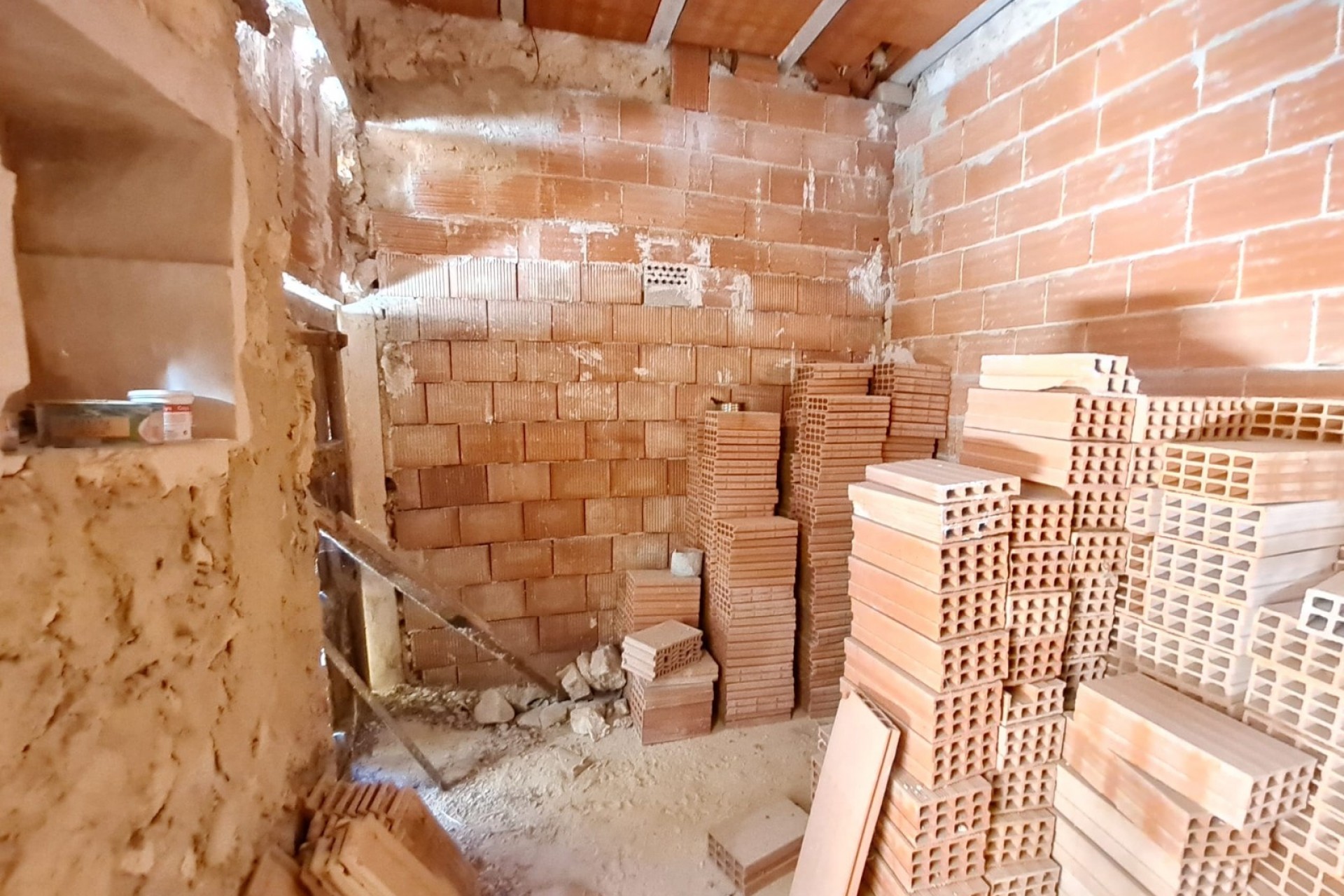 Brukt - Town House -
Pinoso - Inland