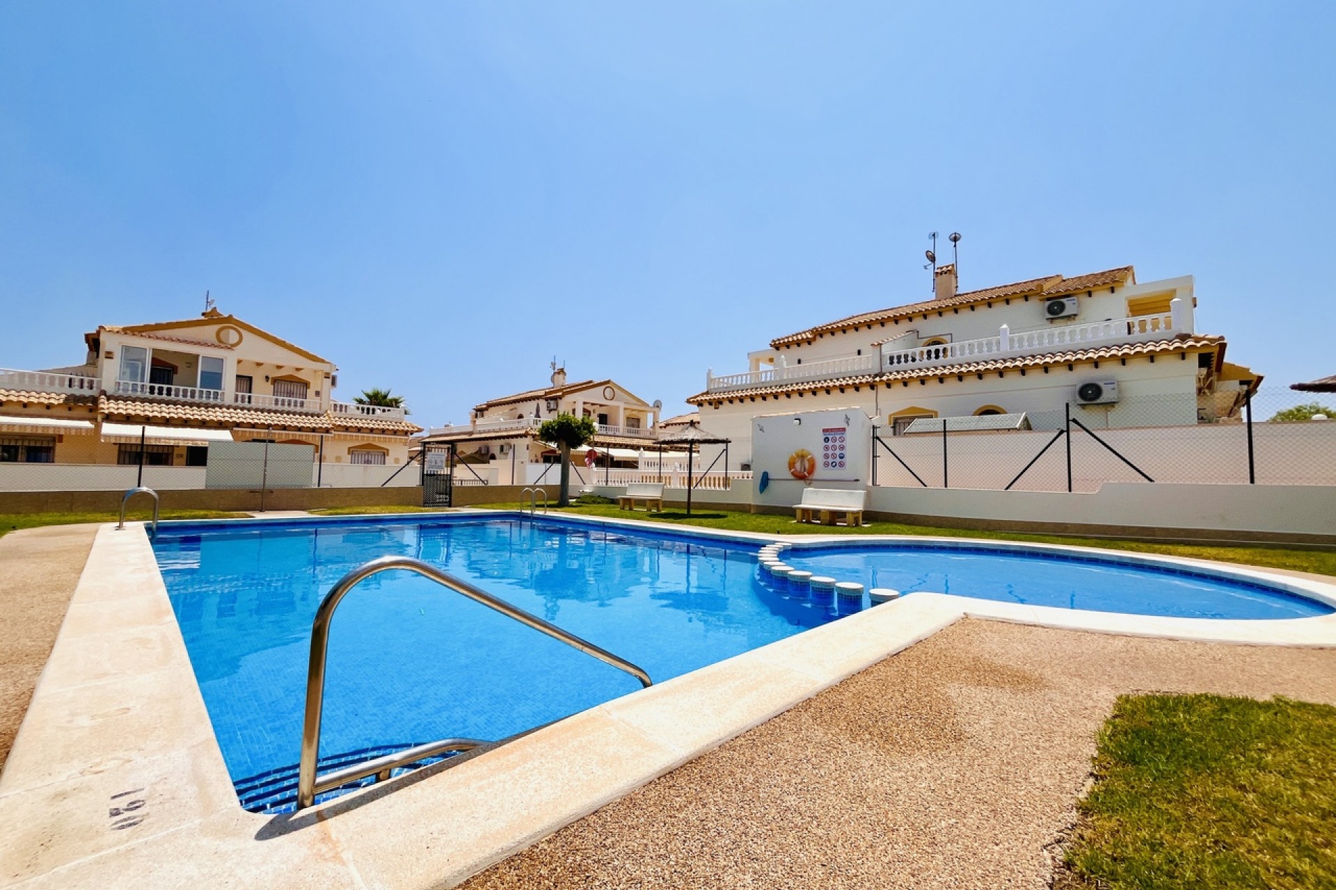 Brukt - Town House -
Playa Flamenca - Costa Blanca