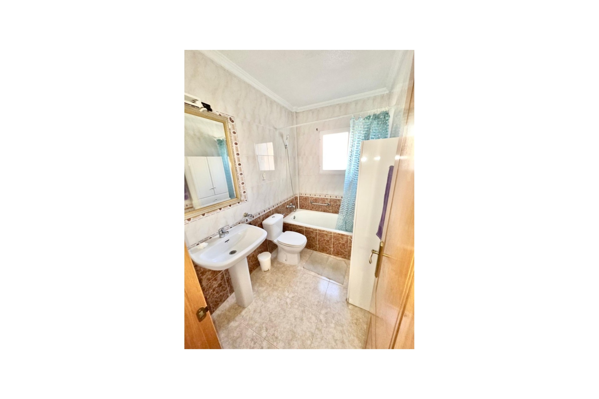 Brukt - Town House -
Playa Flamenca - Costa Blanca