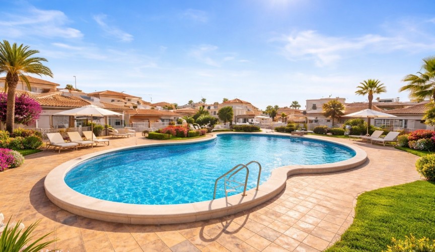 Brukt - Town House -
Playa Flamenca - Costa Blanca