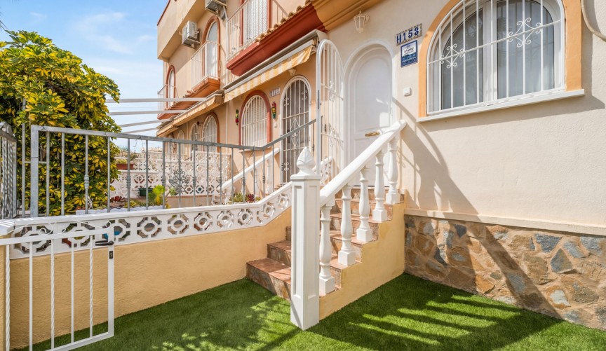 Brukt - Town House -
Playa Flamenca - Costa Blanca