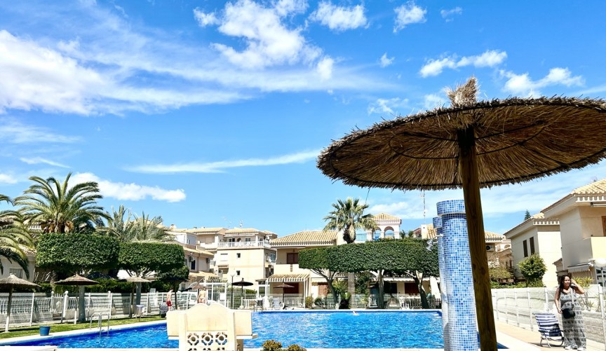 Brukt - Town House -
Playa Flamenca - Costa Blanca