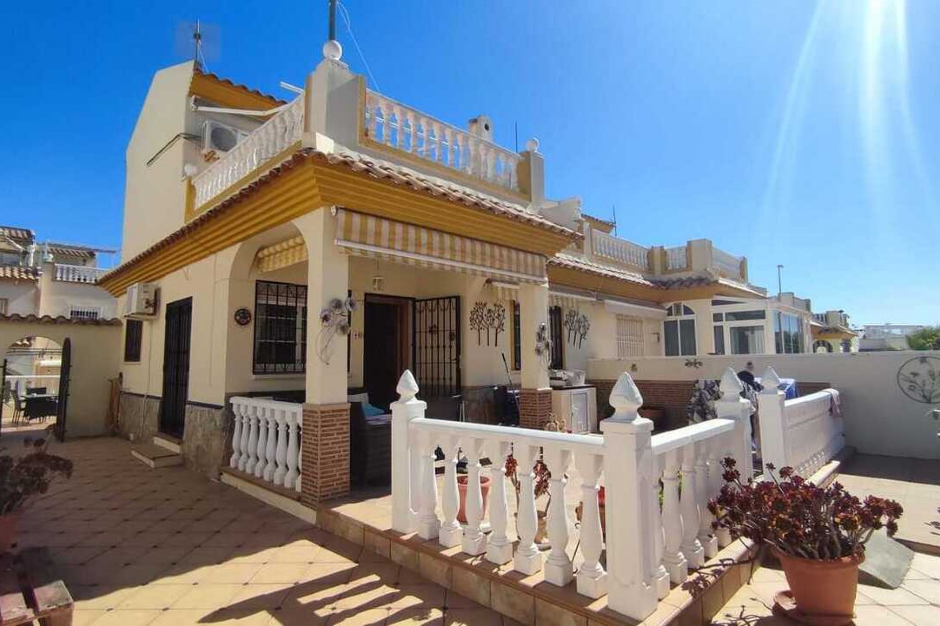 Brukt - Town House -
Playa Flamenca - Costa Blanca