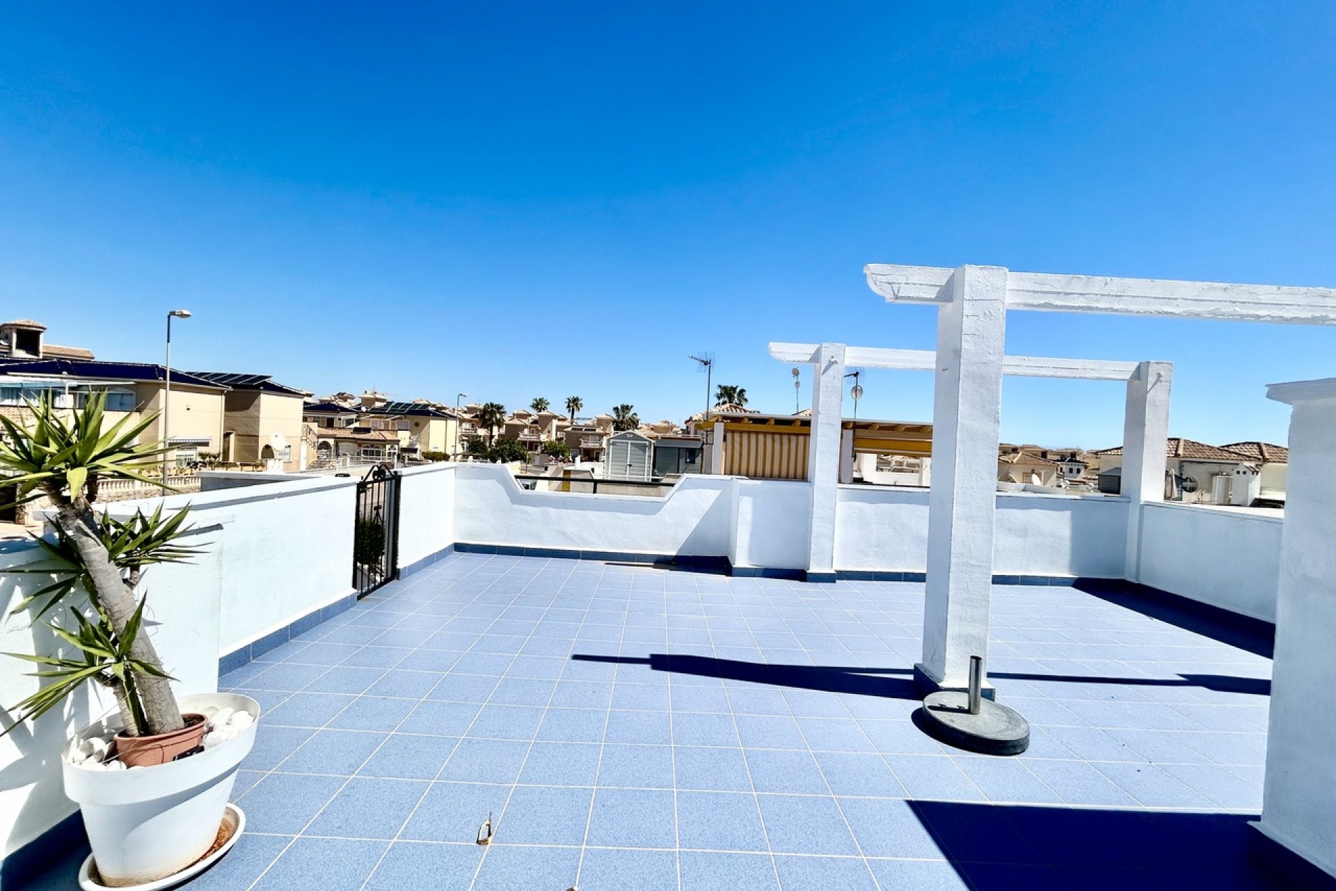 Brukt - Town House -
Punta Prima - Costa Blanca