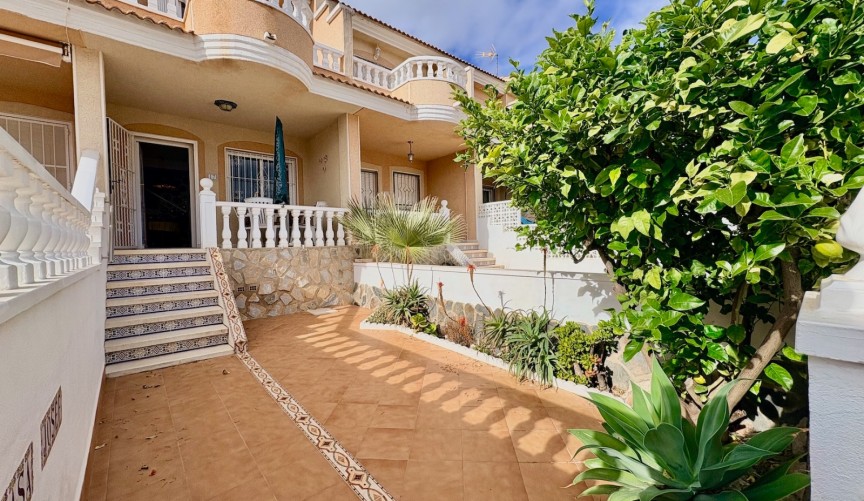 Brukt - Town House -
Rojales - Inland