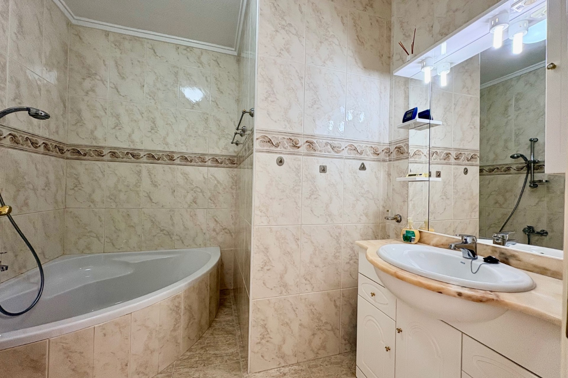 Brukt - Town House -
Rojales - Inland