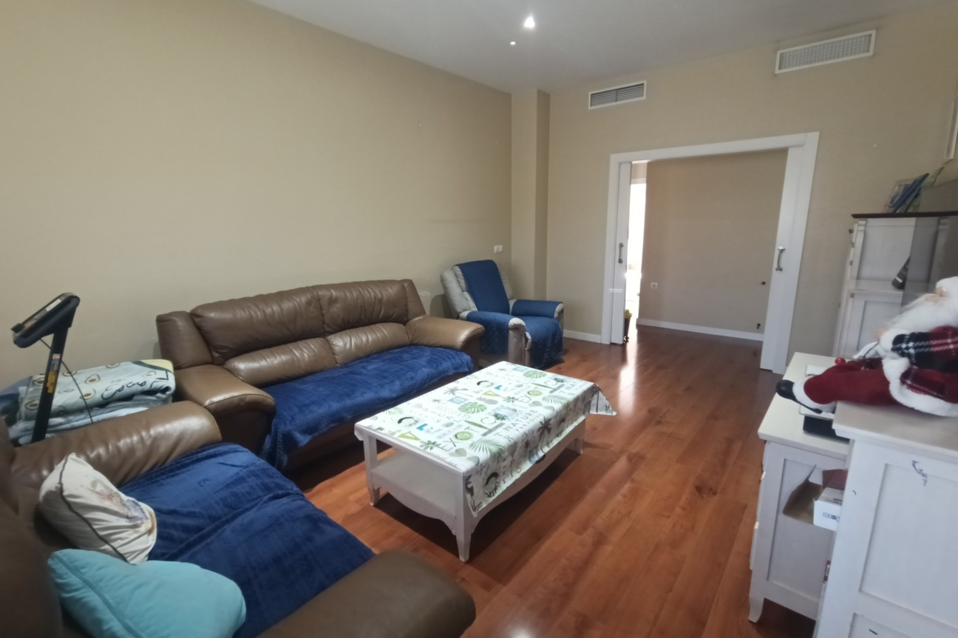 Brukt - Town House -
Roldan - Inland