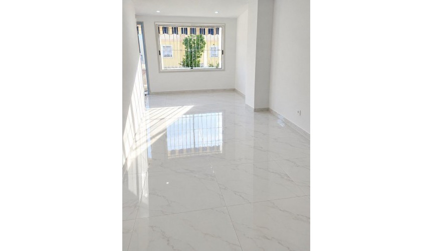 Brukt - Town House -
San Miguel de Salinas - Blue Lagoon - Galán