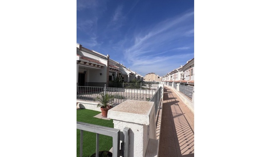 Brukt - Town House -
San Miguel de Salinas - Cerro Del Sol