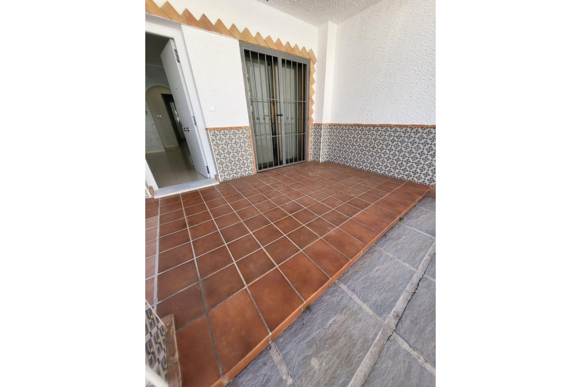 Brukt - Town House -
San Miguel de Salinas - Ciudad De Las Comunicaciones