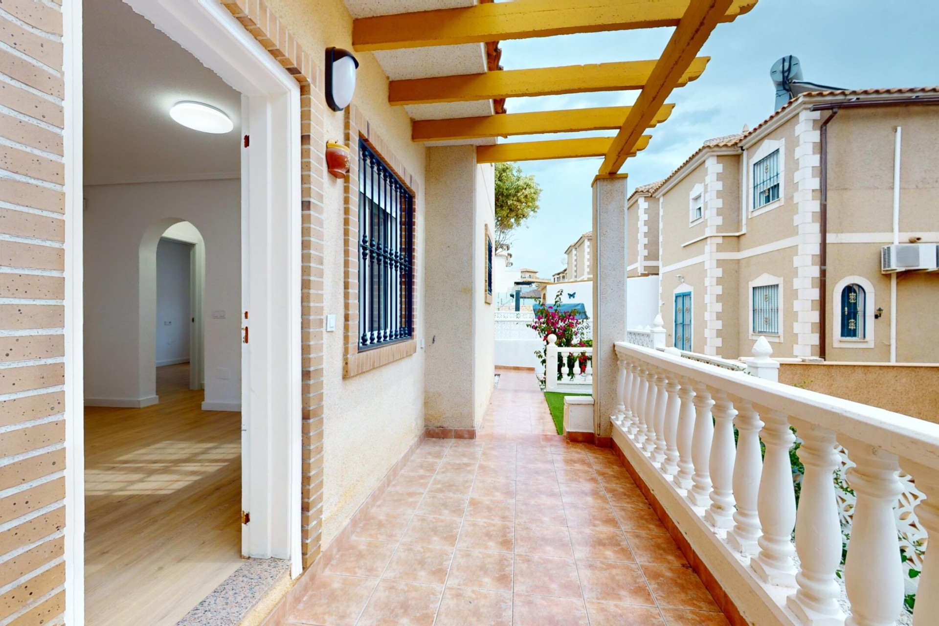 Brukt - Town House -
San Miguel de Salinas - Inland