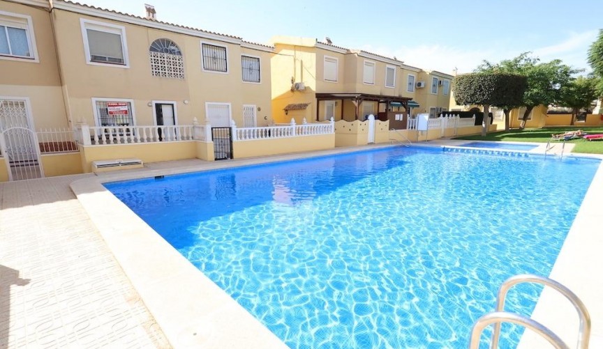 Brukt - Town House -
San Miguel de Salinas - Inland