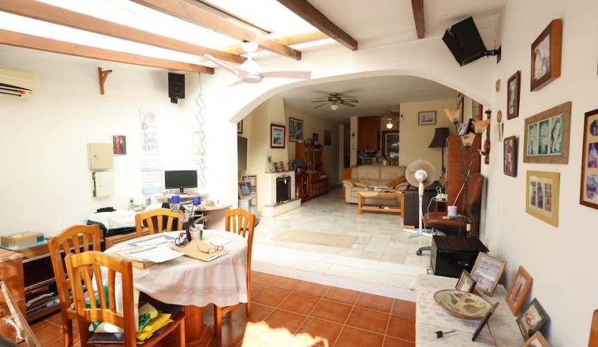 Brukt - Town House -
San Miguel de Salinas - Inland