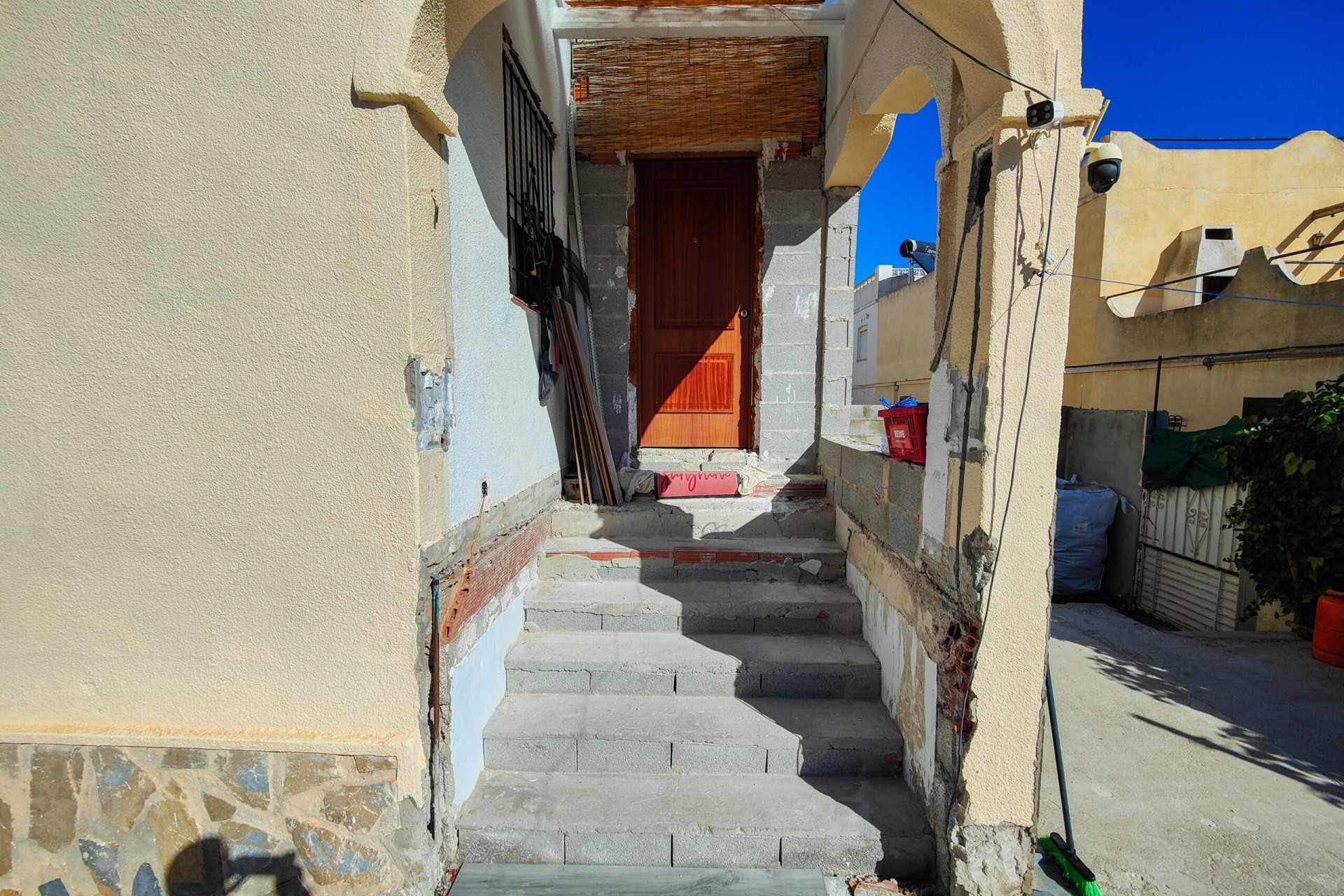 Brukt - Town House -
San Miguel de Salinas - Inland