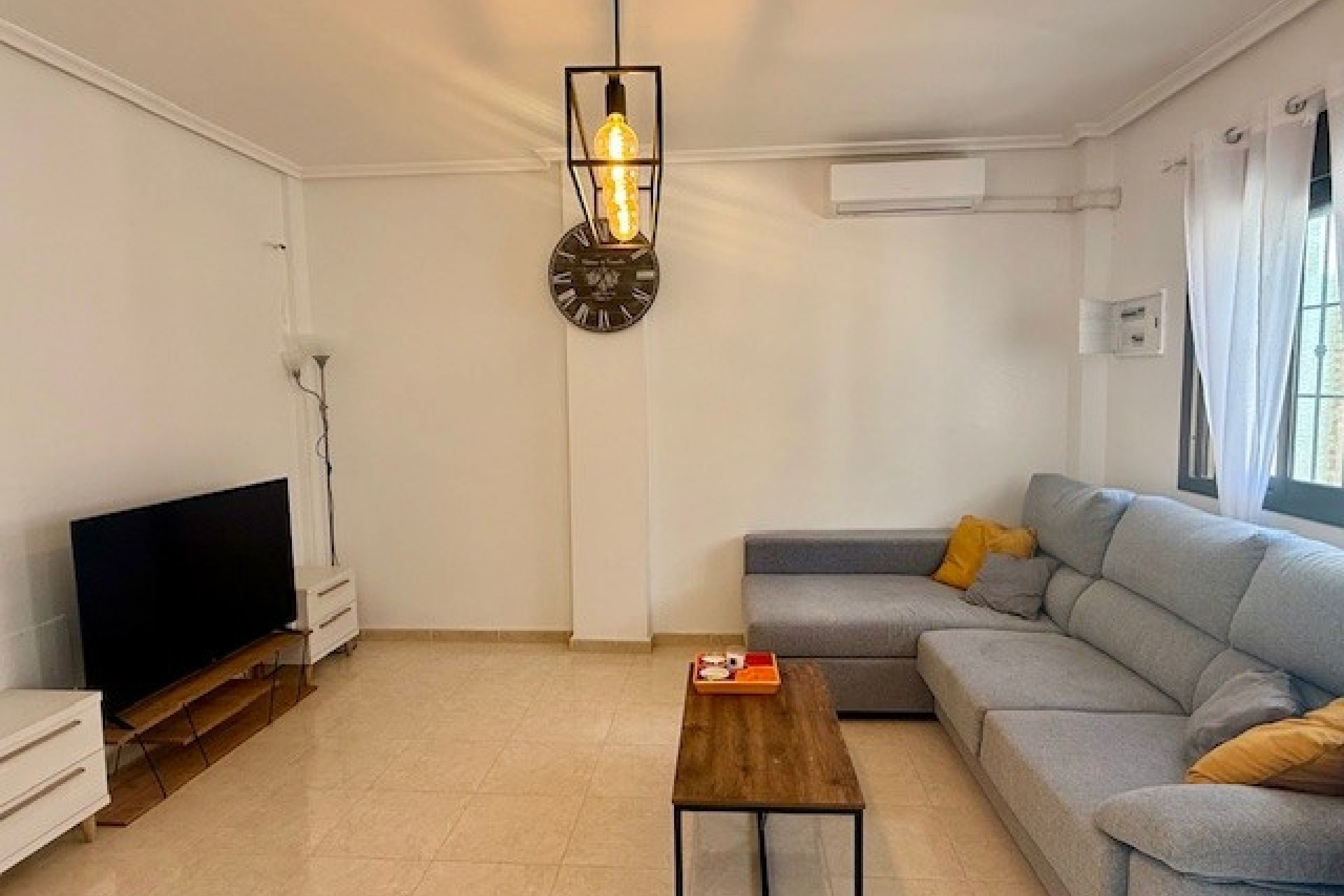 Brukt - Town House -
San Miguel de Salinas - Inland