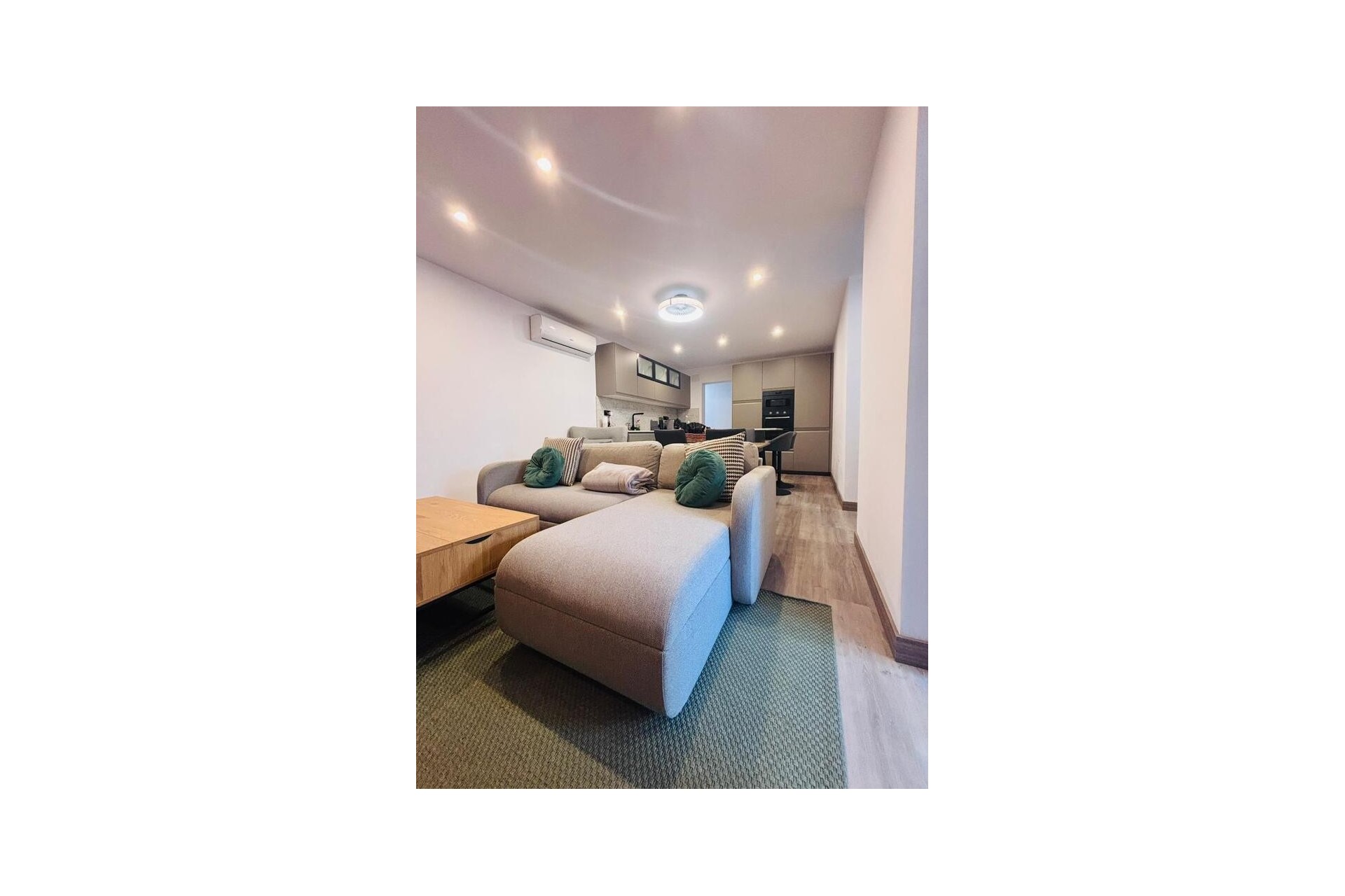 Brukt - Town House -
San Miguel de Salinas - Inland