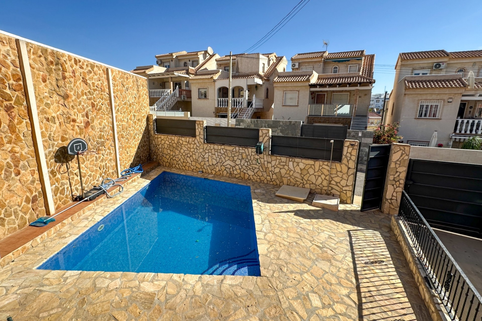 Brukt - Town House -
San Miguel de Salinas - Inland