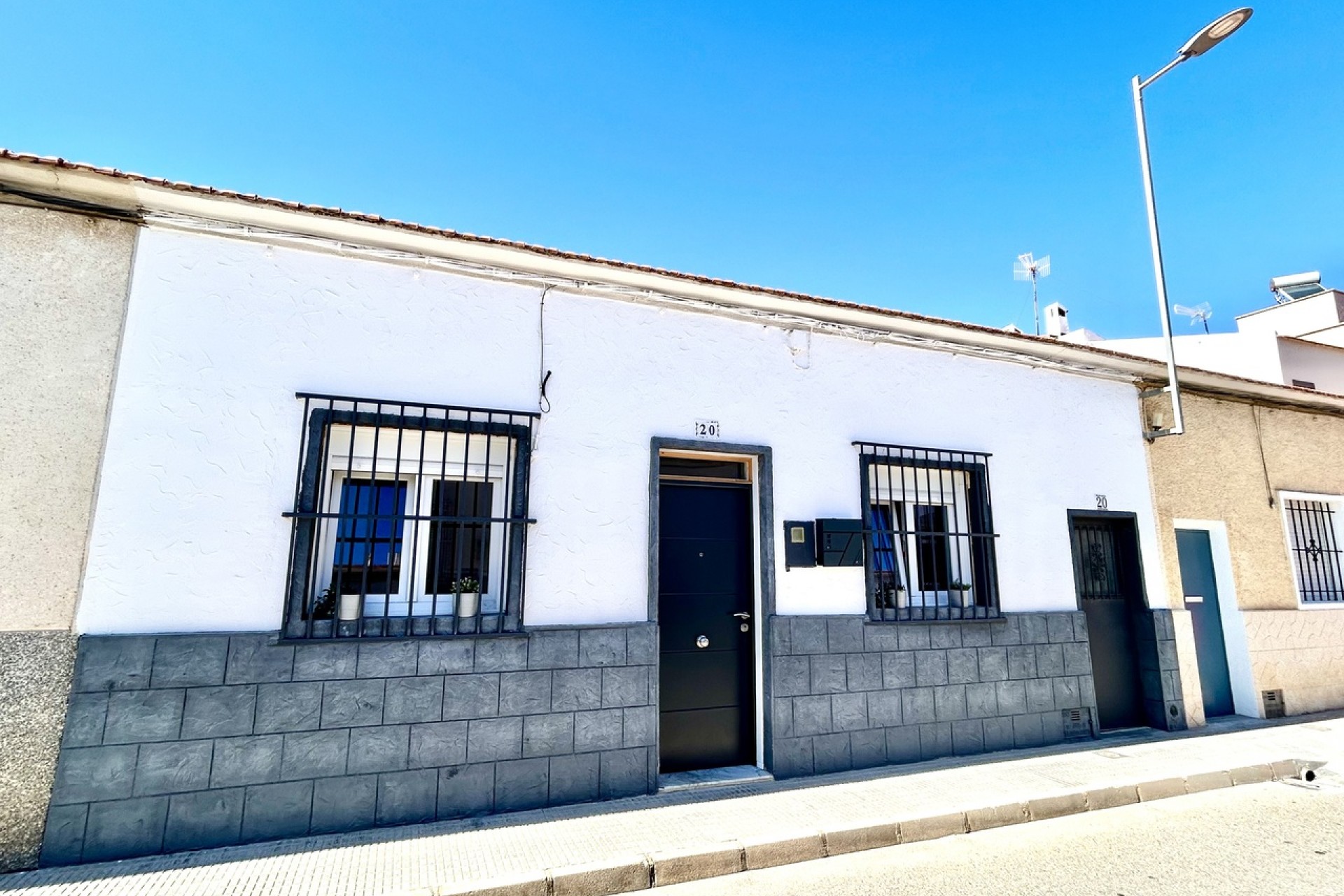 Brukt - Town House -
San Miguel de Salinas - Inland