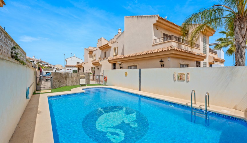 Brukt - Town House -
San Miguel de Salinas - Inland