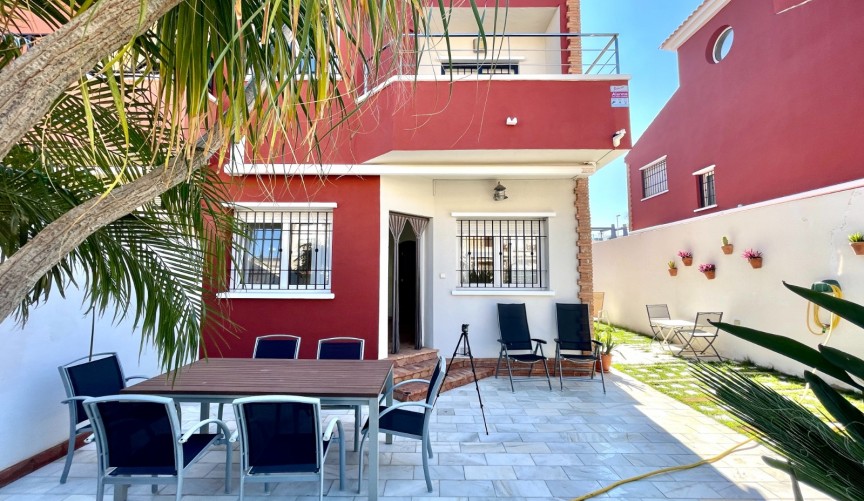 Brukt - Town House -
Torre de la Horadada - Costa Blanca