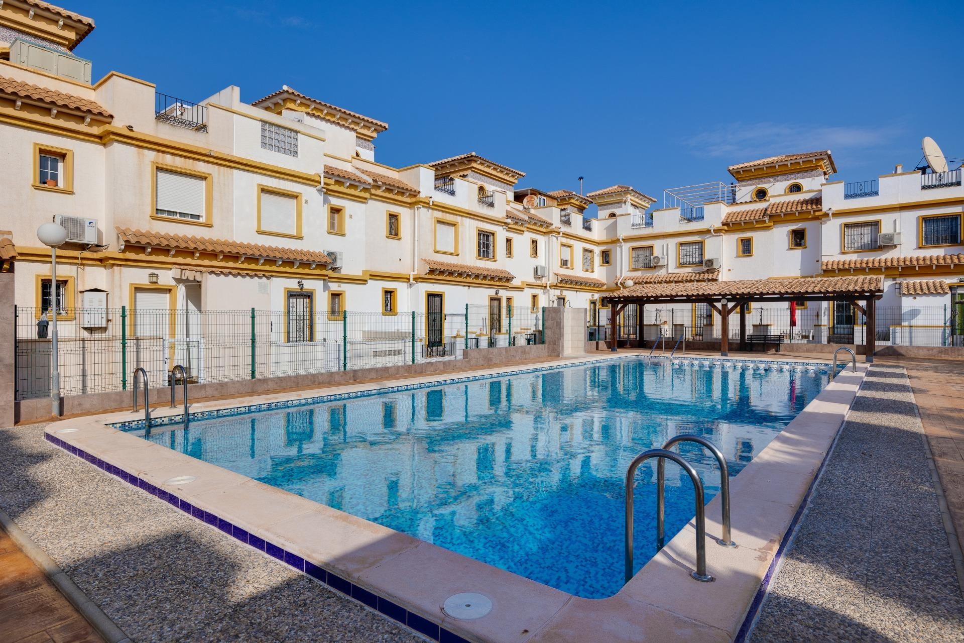 Brukt - Town House -
Torrevieja - Aguas Nuevas 2