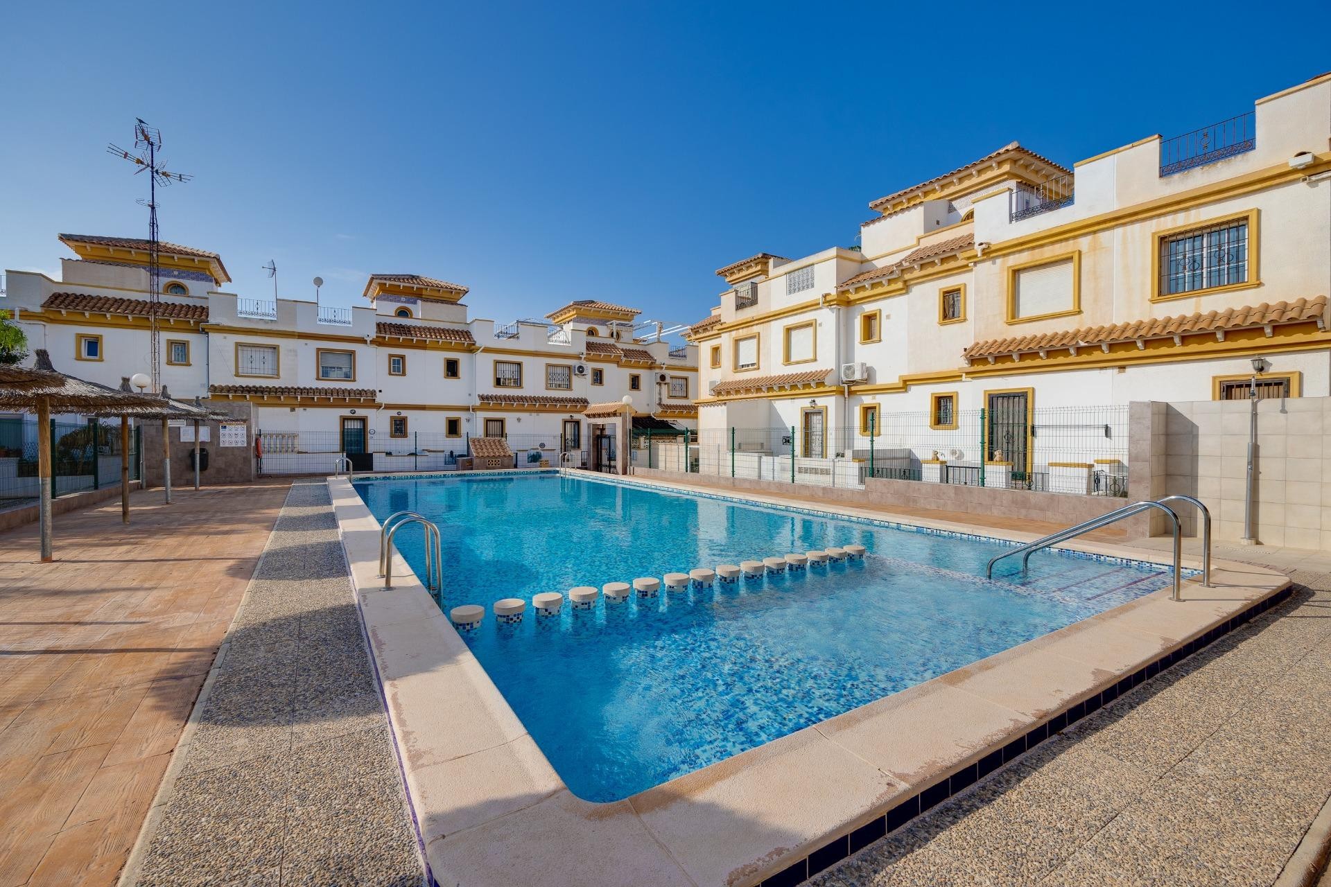 Brukt - Town House -
Torrevieja - Aguas Nuevas 2