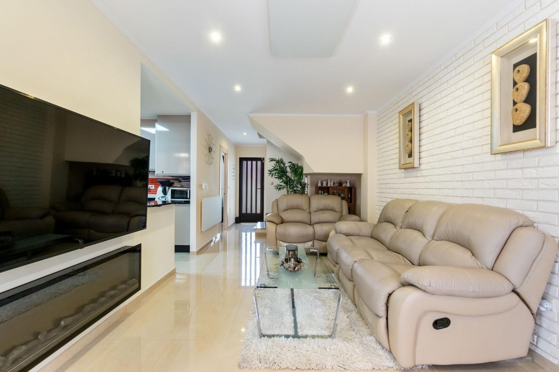 Brukt - Town House -
Torrevieja - aguas nuevas