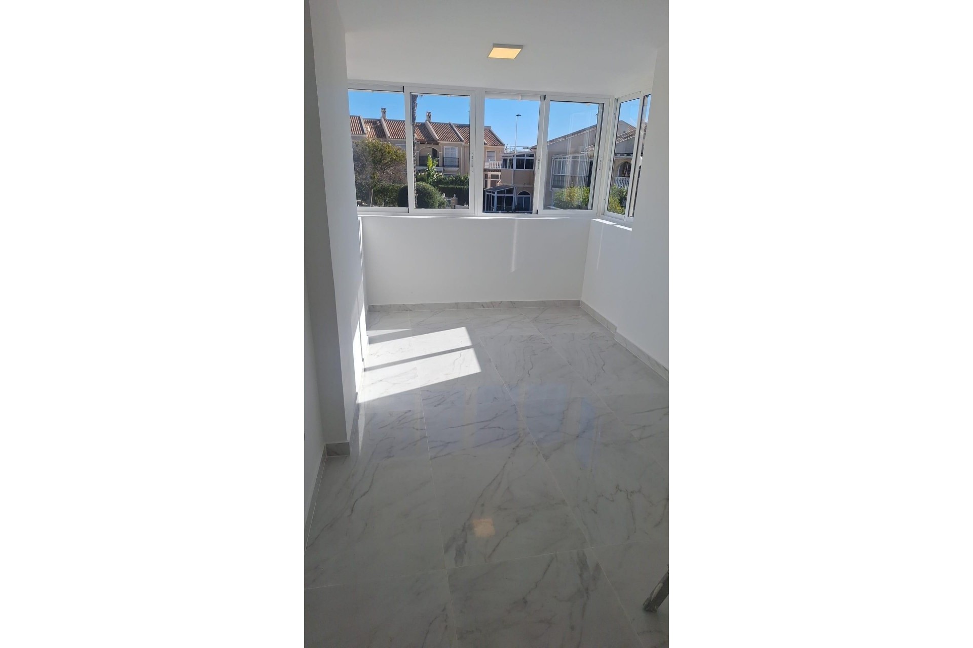 Brukt - Town House -
Torrevieja - aguas nuevas