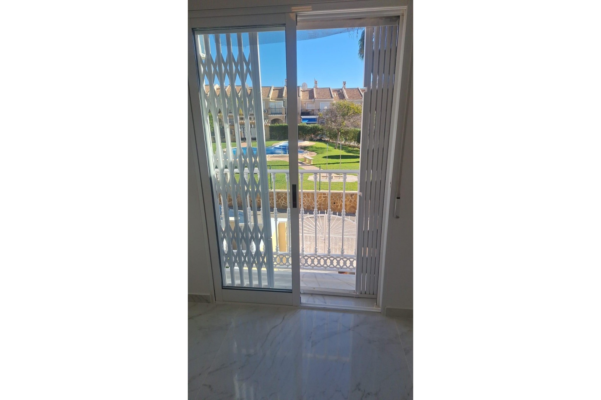 Brukt - Town House -
Torrevieja - aguas nuevas